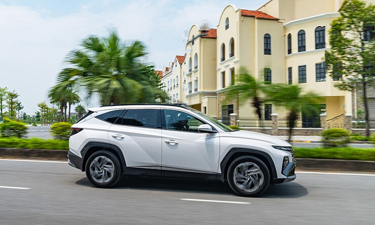 Tổng thể Hyundai Tucson 2026 vận hành thực tế