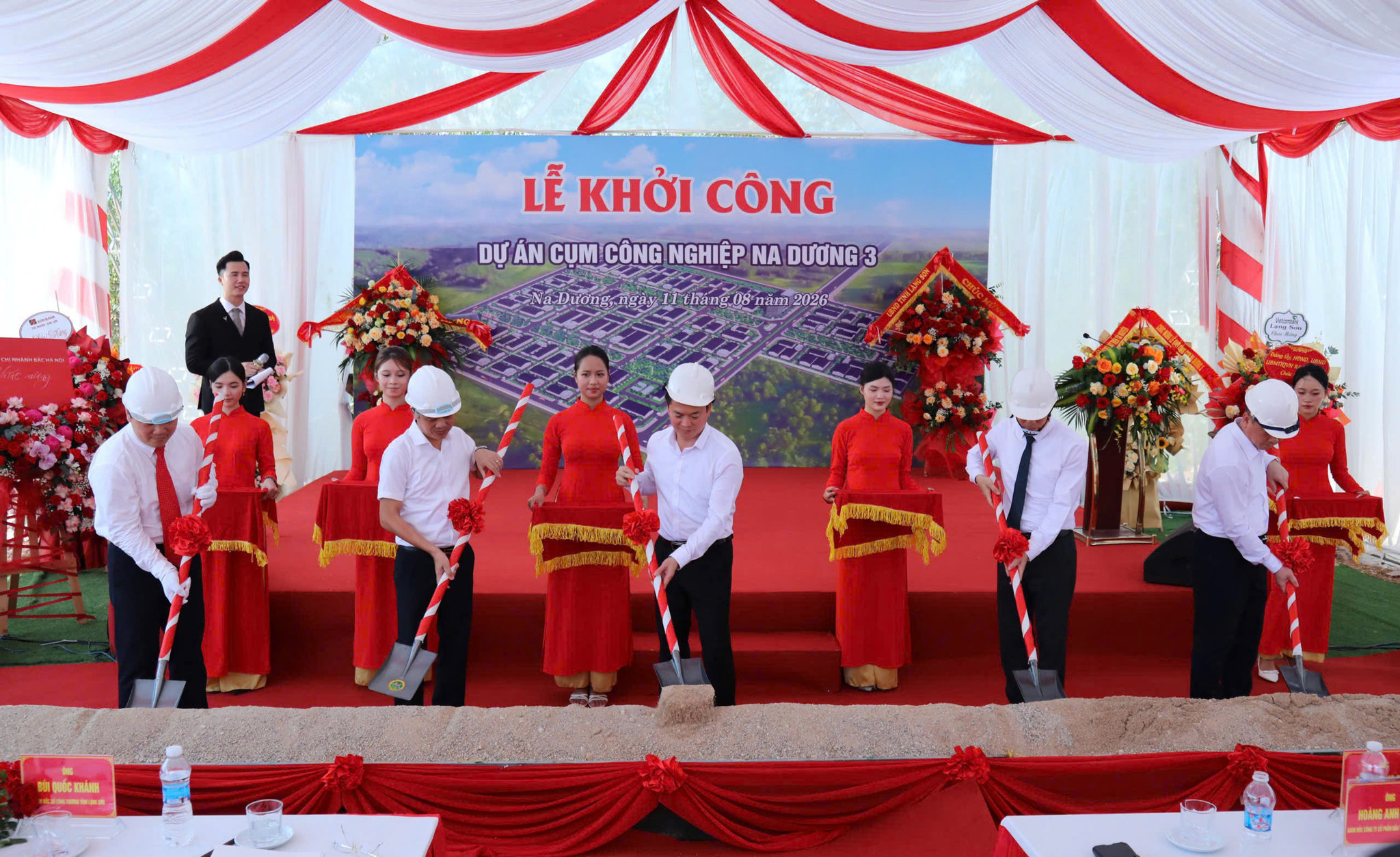 Nghi thức khởi công dự án