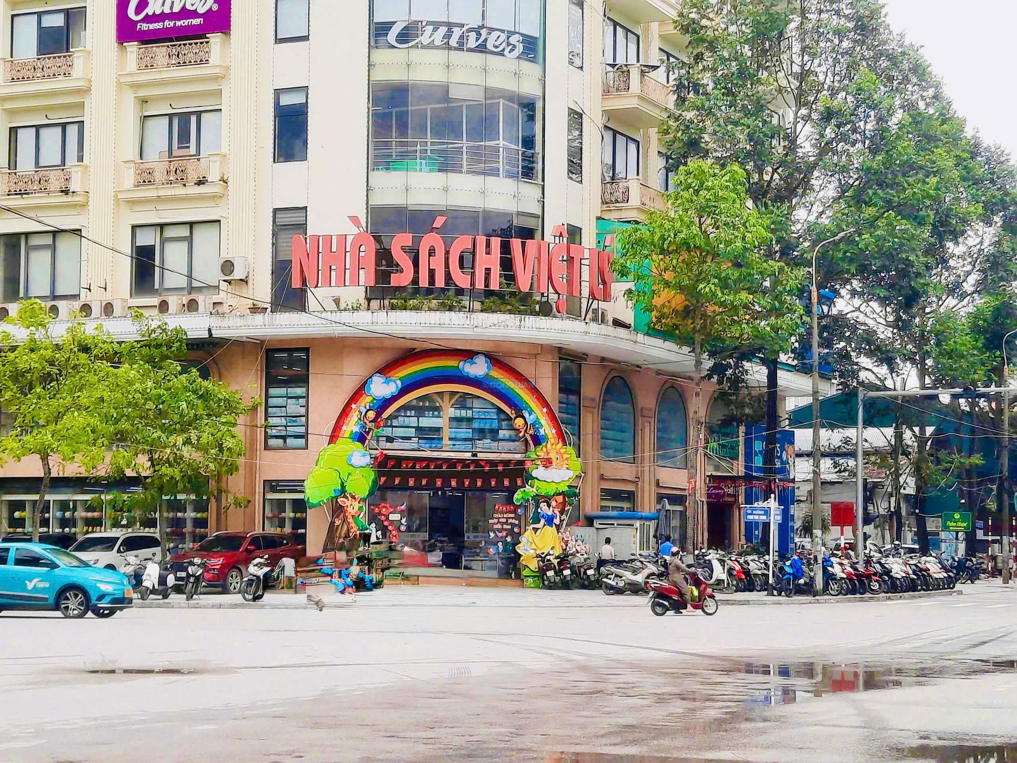 Nhà sách Việt Lý tại phường Hạc Thành, tỉnh Thanh Hóa