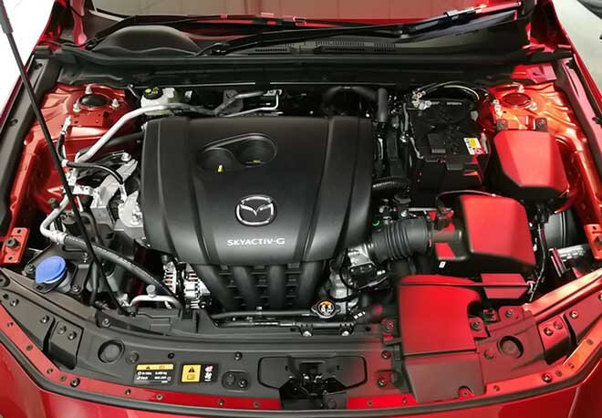 Động cơ Skyactiv-G mang đến khả năng vận hành mượt mà
