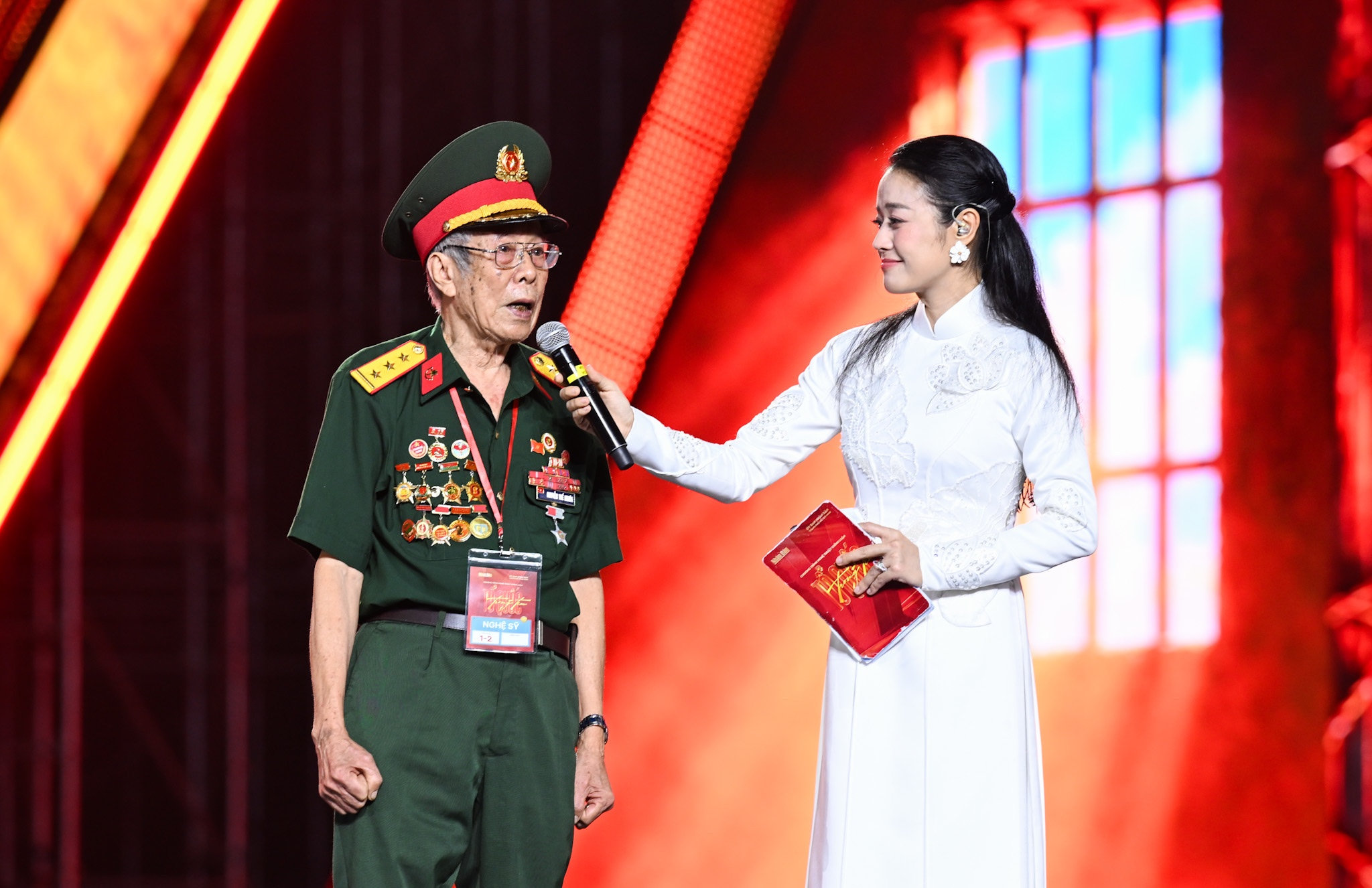 to-quoc-trong-tim (13)
