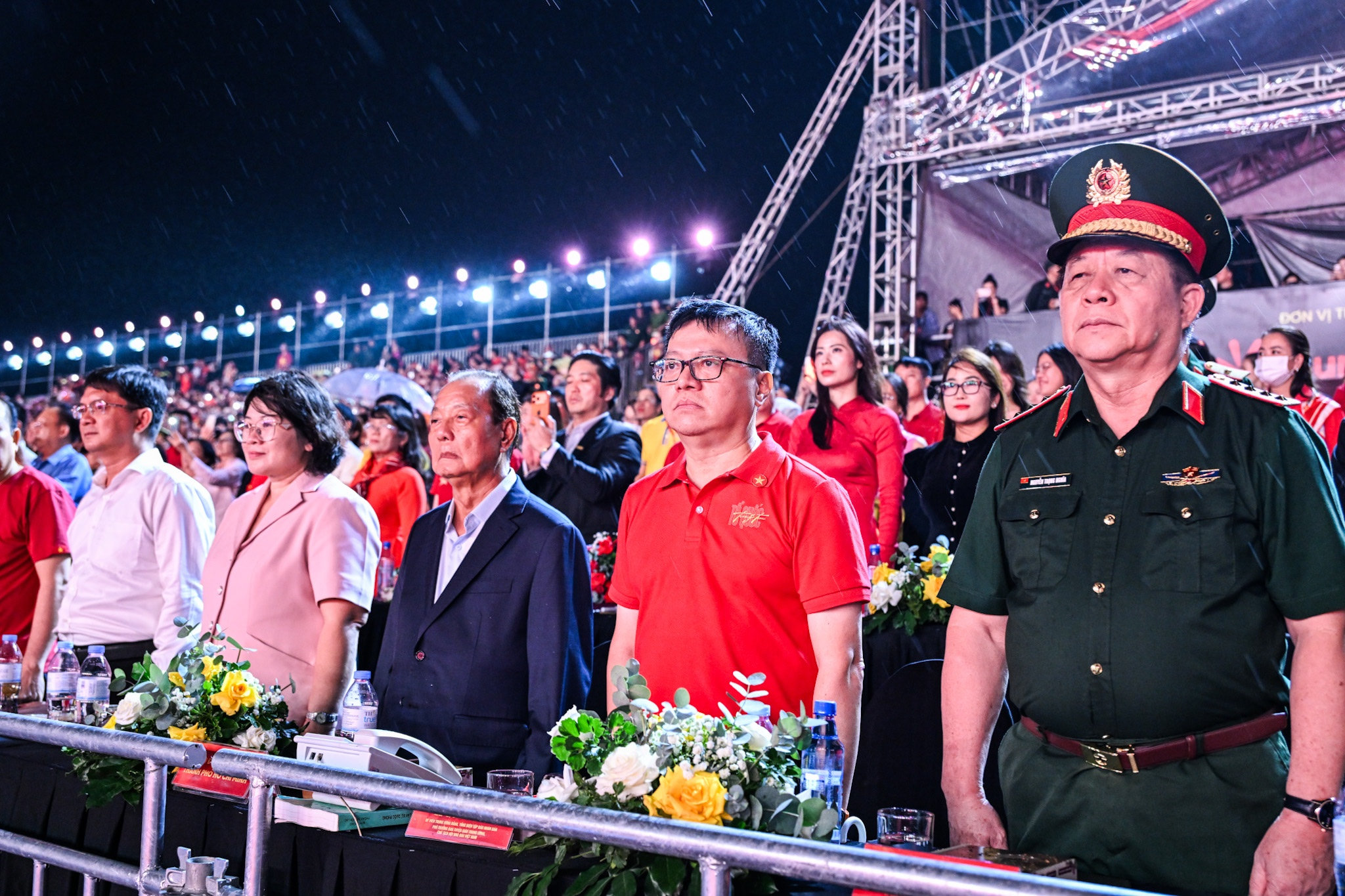 to-quoc-trong-tim (6)
