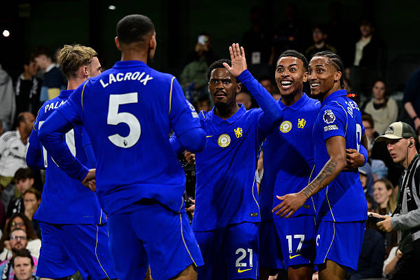 Chelsea ra quân thuận lợi với trọn vẹn 3 điểm