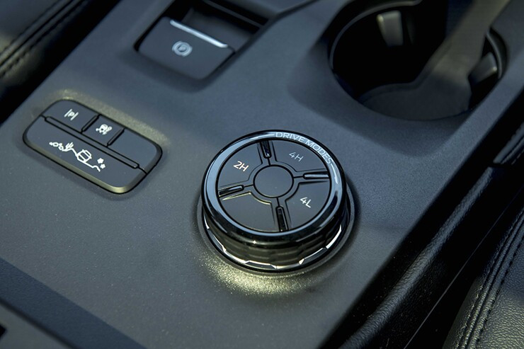 Cụm màn hình trung tâm SYNC 4A trên Ford Everest