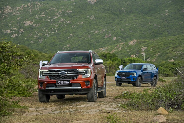 Ngoại thất cơ bắp của Ford Everest