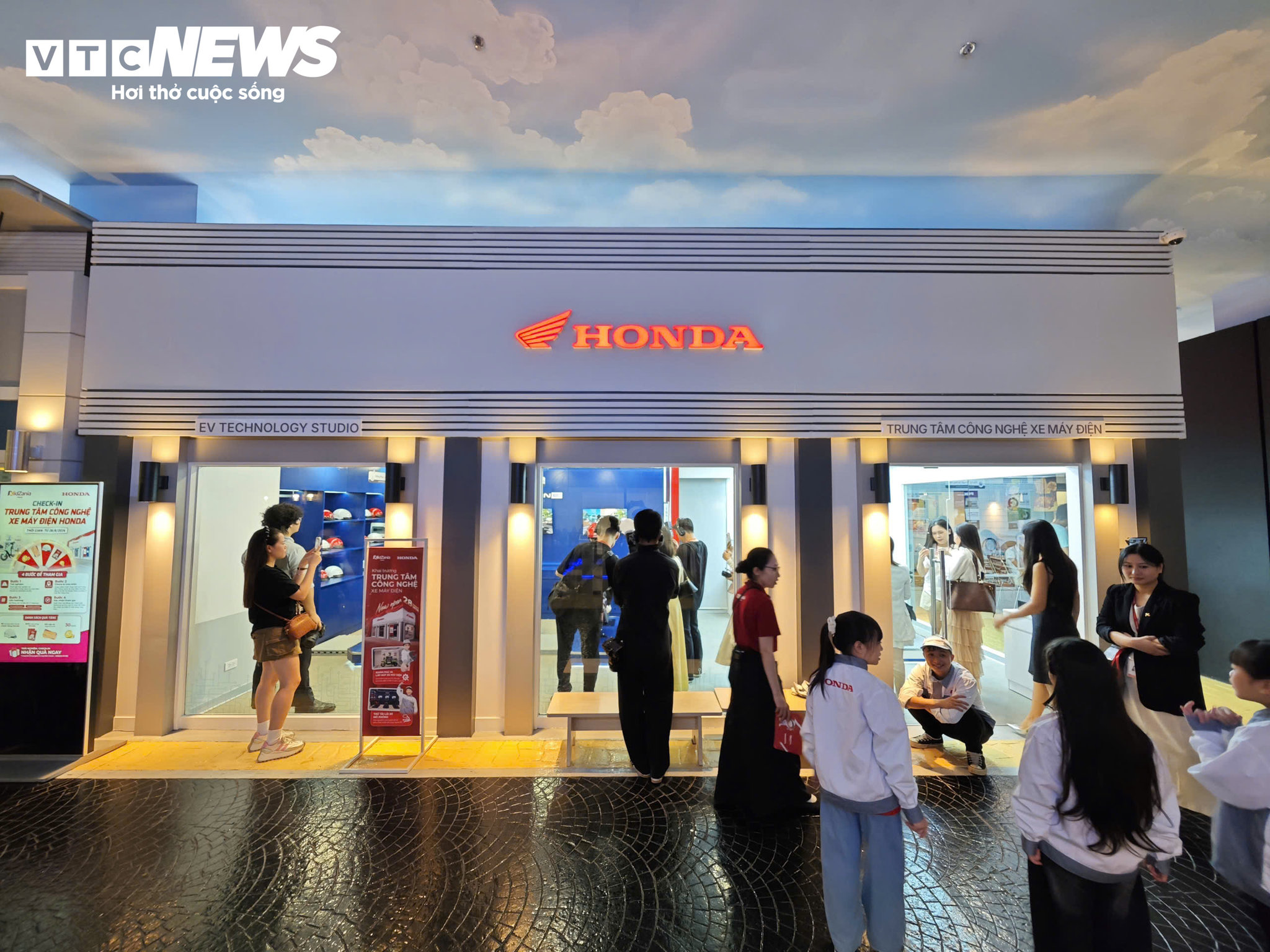 Trung tâm Công nghệ Xe máy điện Honda tại KidZania Hà Nội.