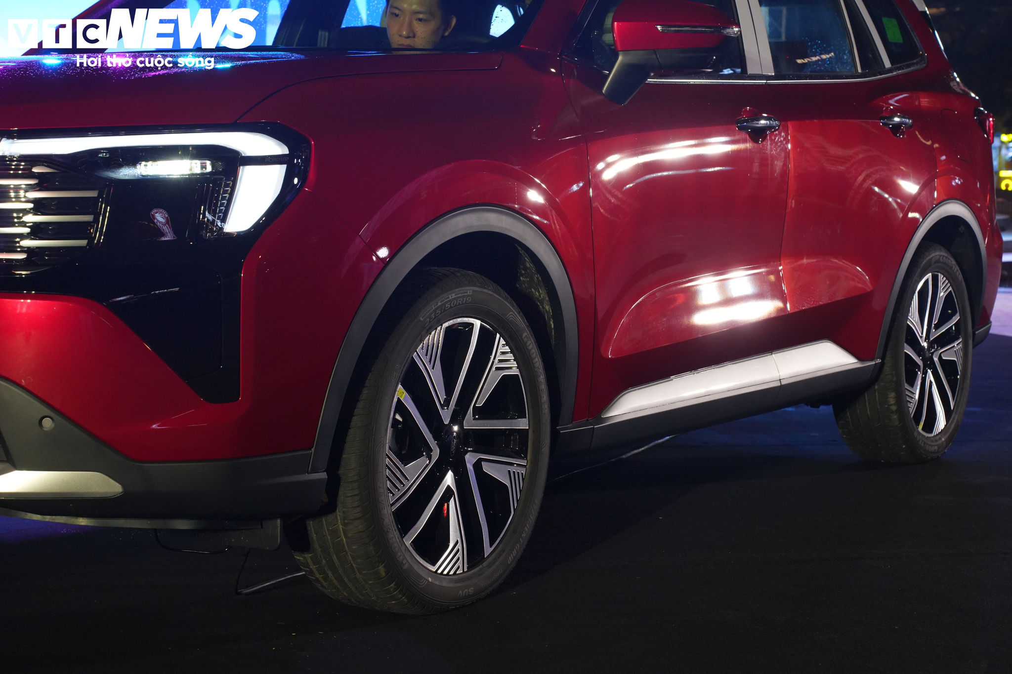 Ford Territory bản cao cấp nhất, giá 916 triệu đồng có gì? - 4