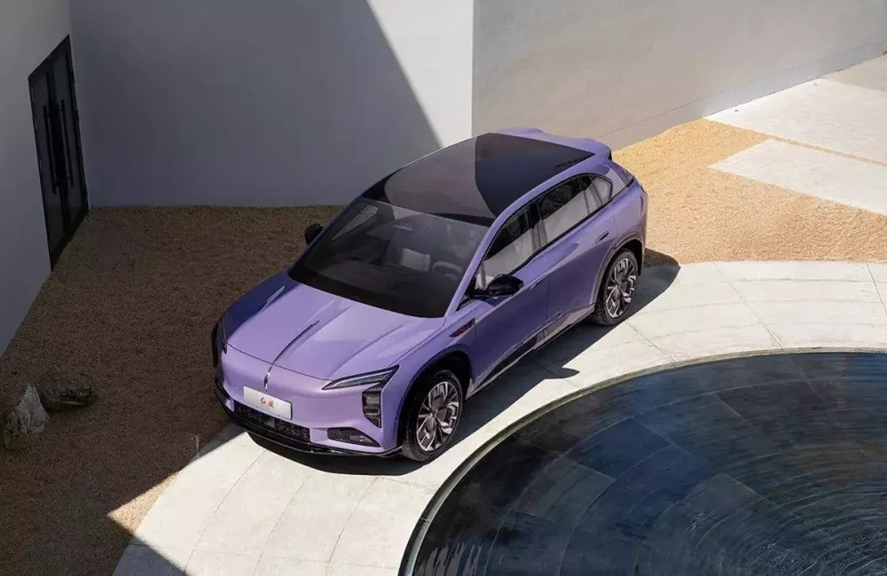 Tin xe 30/8: Koenigsegg Gemera hơn 80 tỷ bị đập kính, Innova 2026 đổi diện mạo - 3