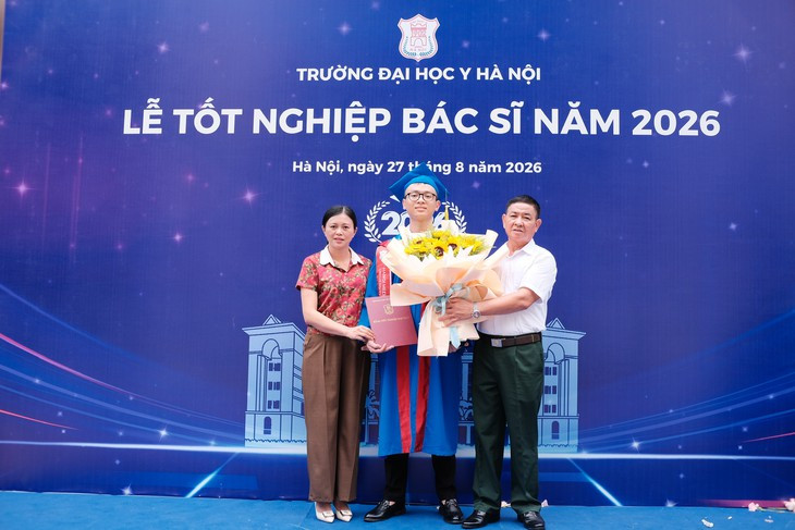 Bài học về sự thấu cảm từ tân thủ khoa bác sĩ nội trú Đại học Y Hà Nội- Ảnh 2.