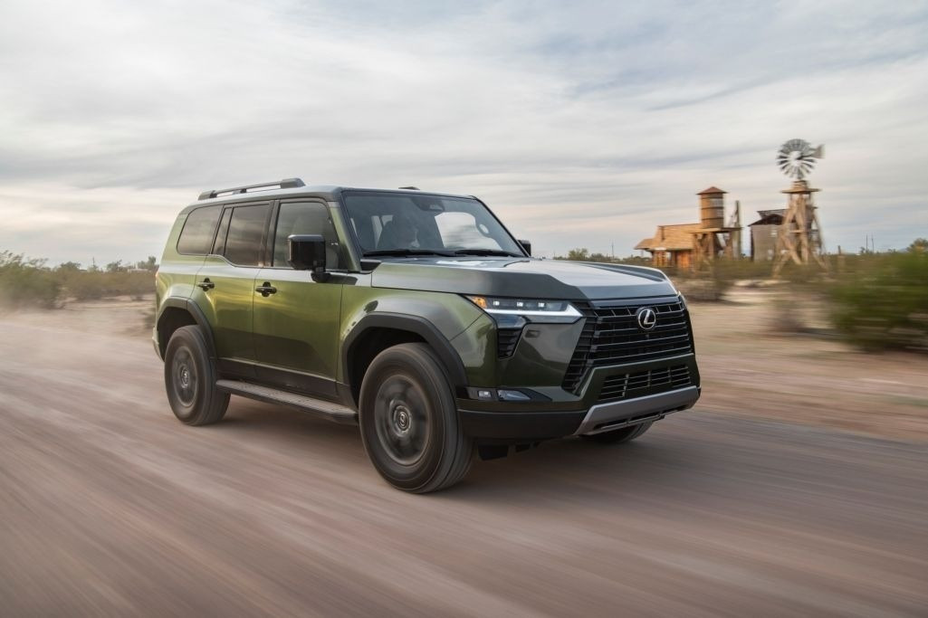 Tin xe 1/9: Land Cruiser 300 có hybrid 457 mã lực, BYD thêm xe điện mới - 2