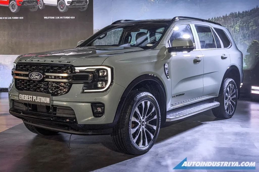 Tin xe 4/9: Range Rover Electric chạy gần 600 km/lần sạc, Ford Everest có máy V6 - 2
