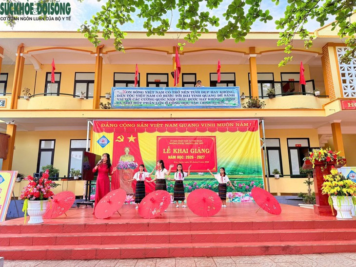 Học sinh từ đảo xa đến vùng biên viễn Quảng Trị mừng ngày tựu trường- Ảnh 5.