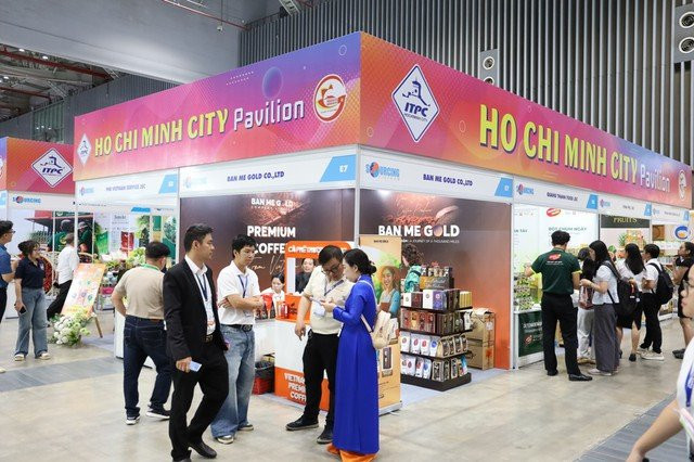 TPHCM đẩy mạnh hỗ trợ doanh nghiệp nâng chuẩn sản phẩm, chuyển đổi xanh, xây dựng thương hiệu và khai thác các kênh phân phối mới