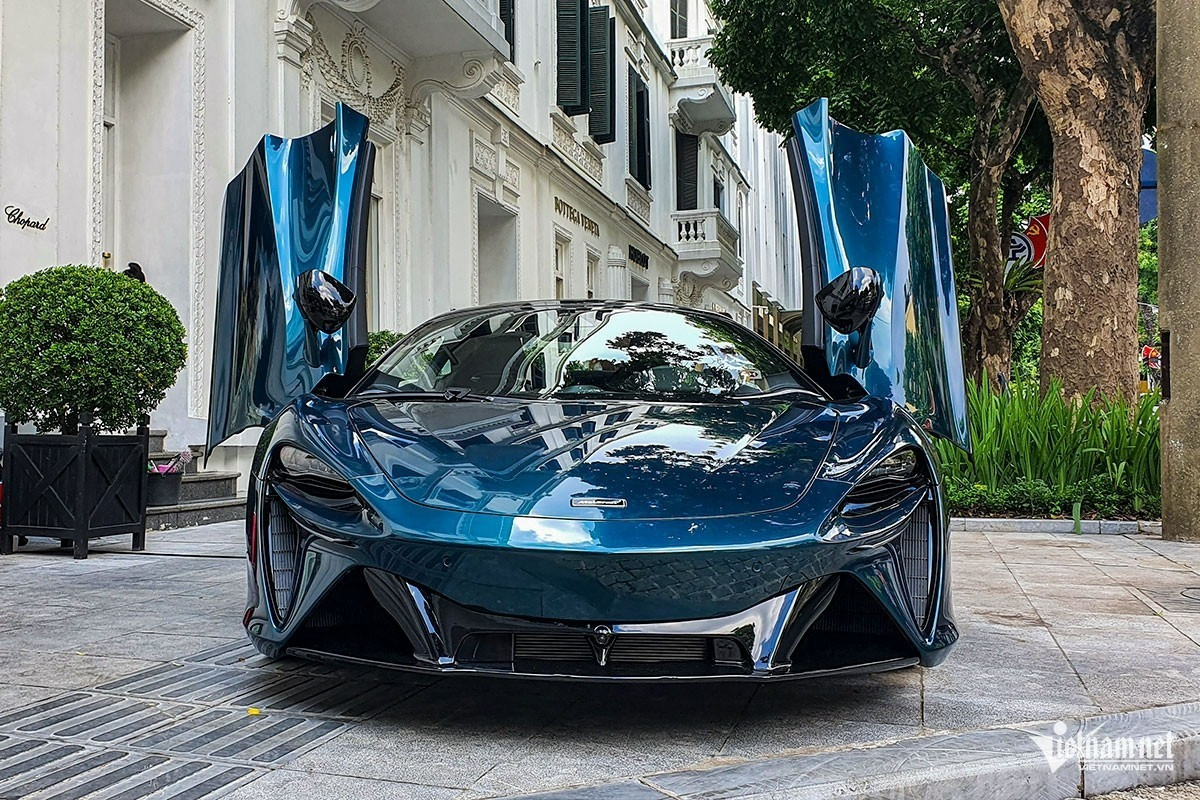 Gánh nặng thuế phí khiến mẫu siêu xe McLaren có giá đắt gấp ba so với giá tại Anh. (Ảnh: Ngô Minh)