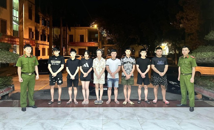 Phá đường dây giả danh shipper lừa đảo- Ảnh 1.