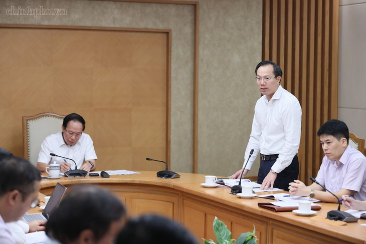 Phó Thủ tướng chỉ đạo khẩn về tình trạng thiếu sách giáo khoa cục bộ- Ảnh 3.