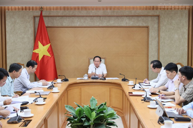 Phó Thủ tướng chỉ đạo khẩn về tình trạng thiếu sách giáo khoa cục bộ- Ảnh 1.