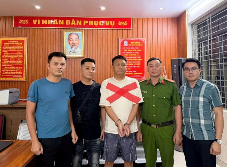 Công an Hải Phòng bắt đối tượng truy nã quốc tế trốn trong chung cư - Ảnh 1.