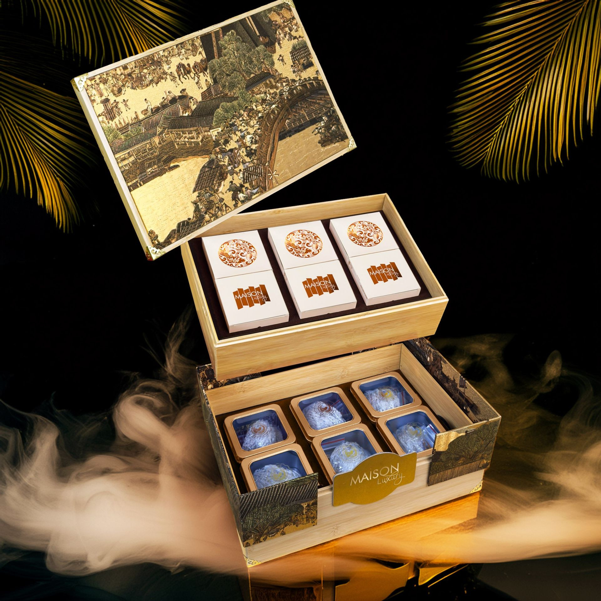 Bánh Trung thu Maison - Royal Heritage 7 được khảo sát có giá 4.121.000 đồng, đã bao gồm VAT