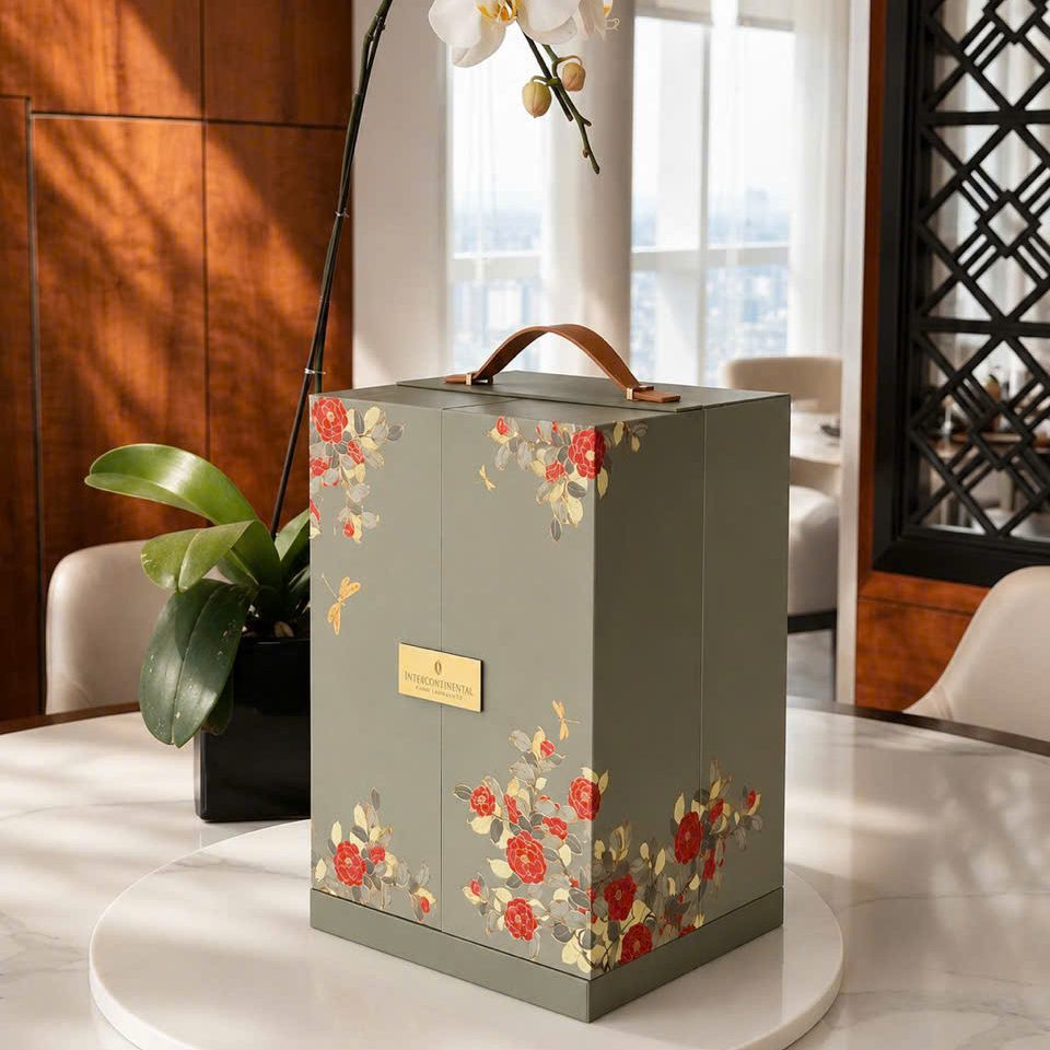 Bánh trung thu Luxury Box Lady Triệu Gin 2026 có giá 3.690.000 đồng
