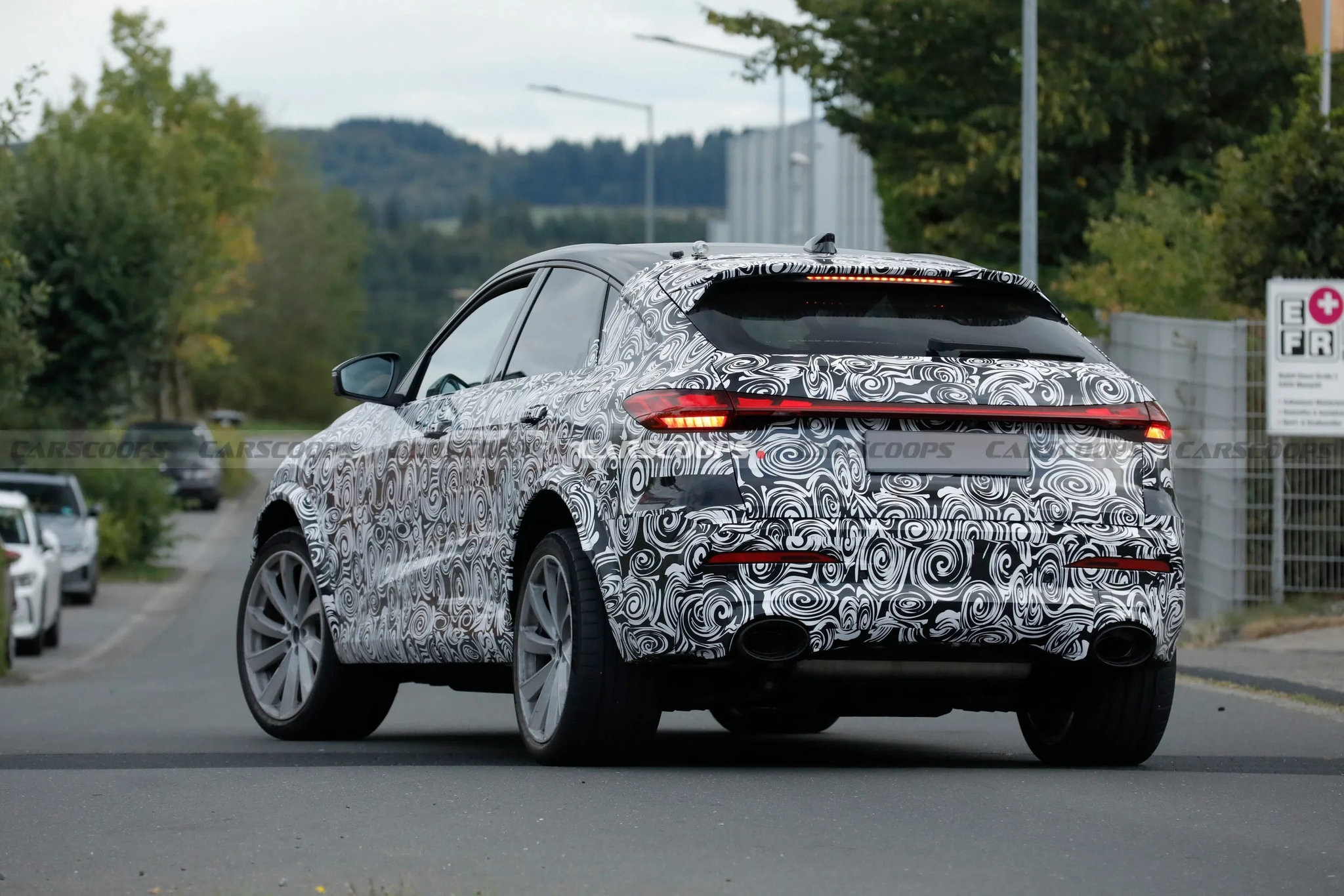 Audi RS Q5 Sportback lộ diện với động cơ hybrid 630 mã lực - 3