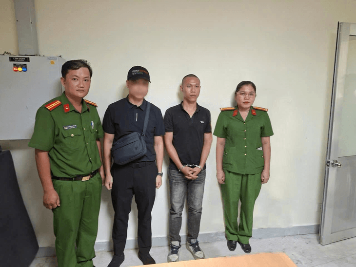 Bắt đối tượng truy nã đặc biệt nguy hiểm lẩn trốn tại Lào - Ảnh 1.
