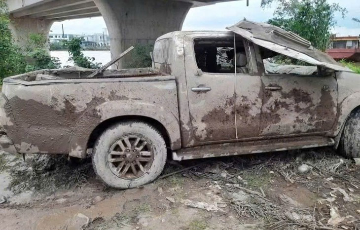 Vi sao có xương người trong chiếc xe ô tô chìm dưới kênh nước?- Ảnh 1.