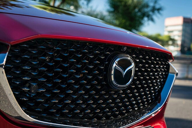 Thiết kế hông và đuôi xe Mazda CX-30