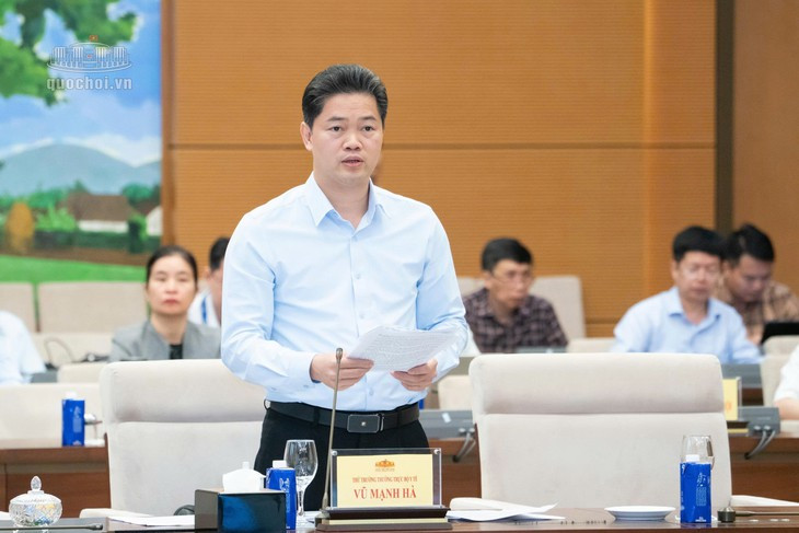 Đề xuất cấm toàn diện thuốc lá điện tử, thuốc lá nung nóng- Ảnh 2.