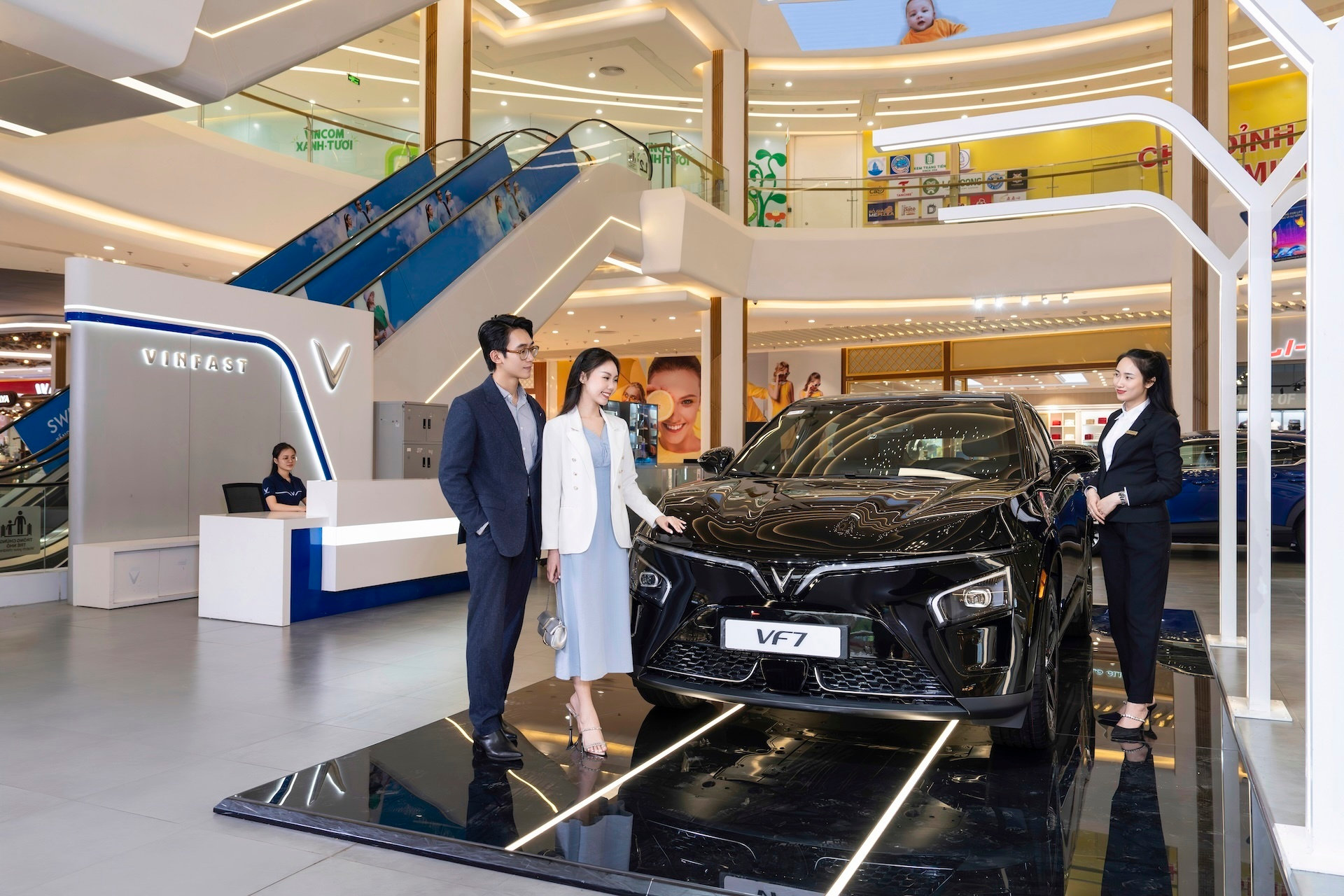 Bài toán sở hữu ô tô đầu tiên nhẹ hơn với xe điện VinFast - 1