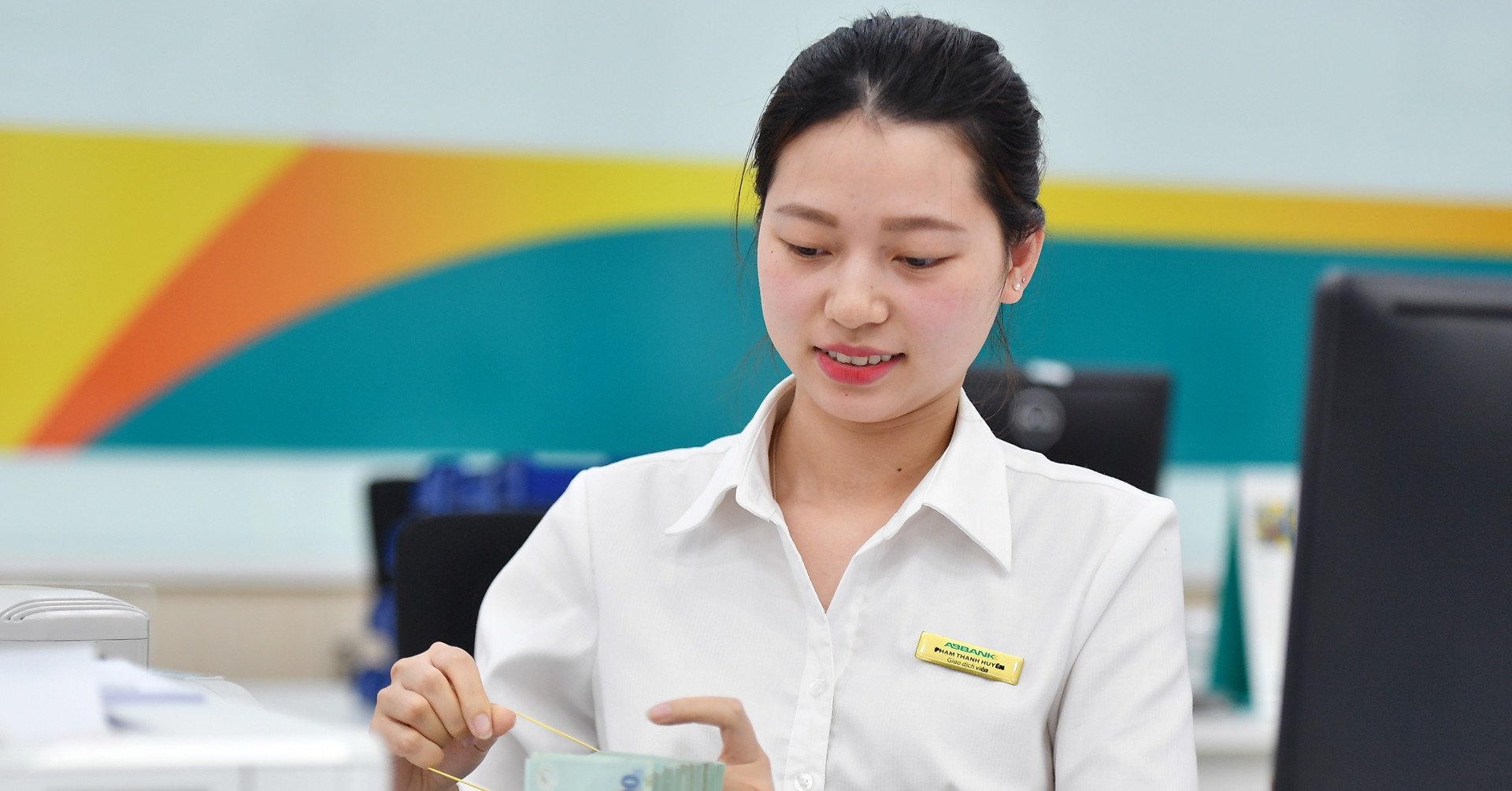 Biểu lãi suất ngân hàng niêm yết ngày 23/9/2026
