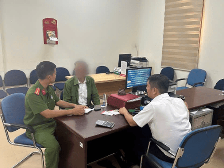 Ngăn lão nông chuyển 150 triệu đồng để 'phục vụ điều tra' - Ảnh 1.