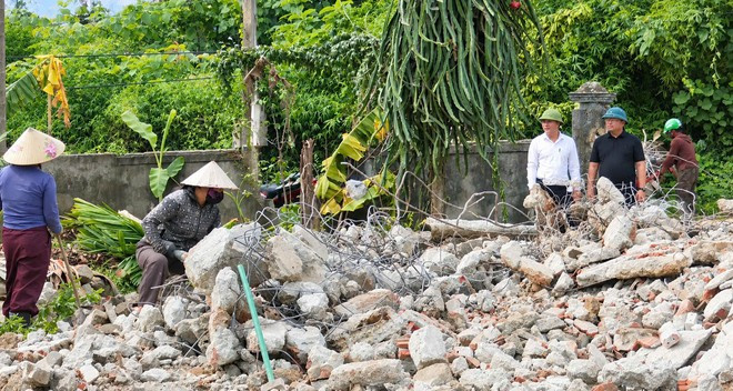Người dân Nghệ An dỡ nhà, nhường đất mở rộng nghĩa trang liệt sĩ- Ảnh 3.