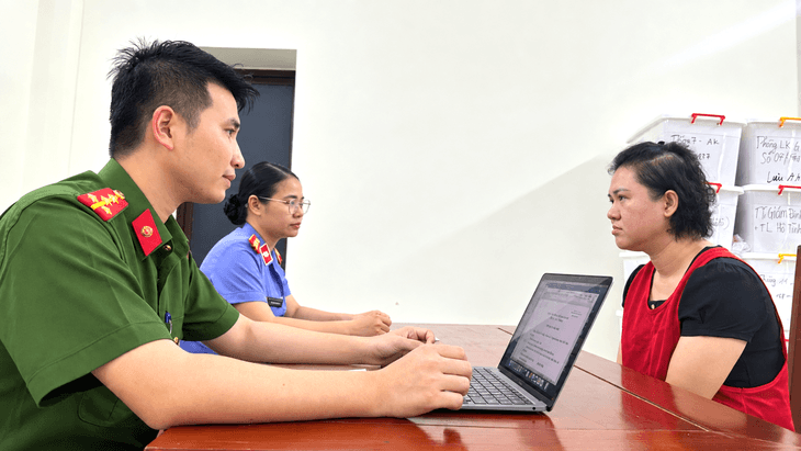 Cận cảnh ‘xưởng’ sản xuất thuốc An Cung giả từ bột mì, hóa chất - Ảnh 4.