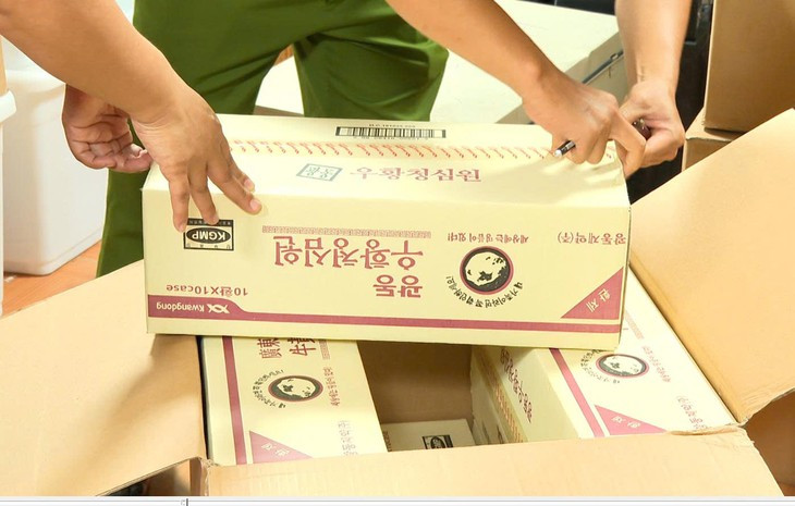 Cận cảnh ‘xưởng’ sản xuất thuốc An Cung giả từ bột mì, hóa chất - Ảnh 6.