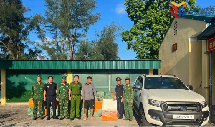 Bắt giữ gần 1 tấn trứng gà non đông lạnh không rõ guồn gốc - Ảnh 1.