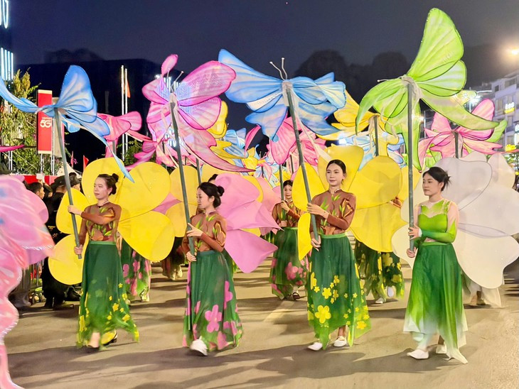 Quảng Ninh tung loạt ưu đãi khủng, hút khách du lịch cuối năm - Ảnh 3.