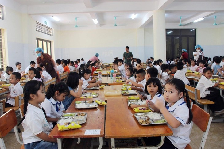 Bữa ăn học đường - nền móng cho sức khỏe và sự phát triển của trẻ - Ảnh 1.
