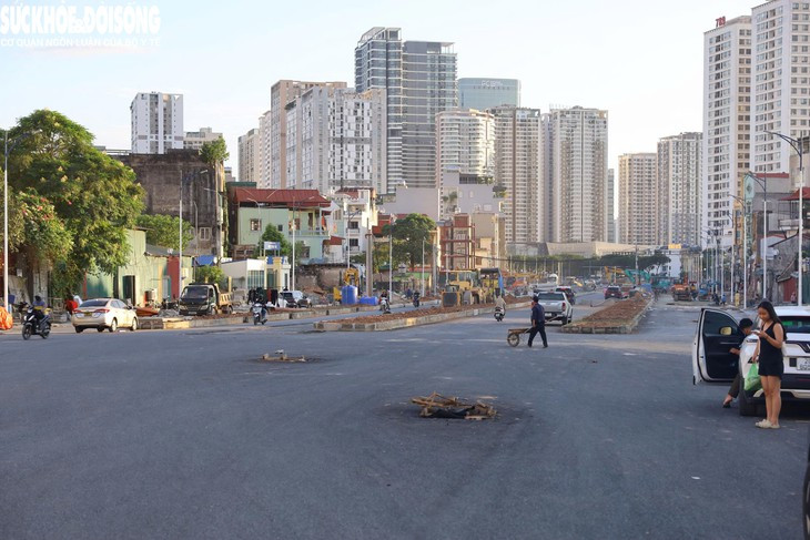 Đường nối 'khu đô thị nhà giàu' ở Hà Nội rộng 50m vừa thông xe- Ảnh 5.