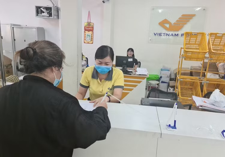 Thủ tục hồ sơ nhận trợ cấp hưu trí xã hội tại bộ phận một cửa- Ảnh 2.