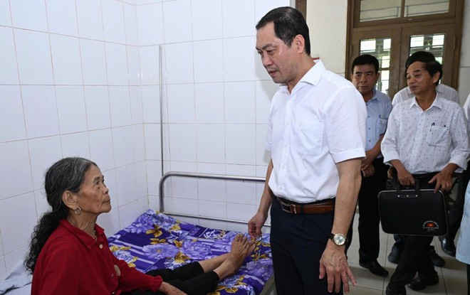 Báo Sức khỏe và Đời sống đưa thông tin y tế đến gần với người dân Huế- Ảnh 3.