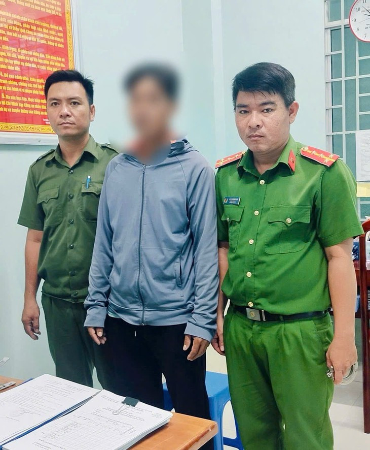 Bắt tạm giam thanh niên ném dao làm người khác bị thương ở Tây Ninh - Ảnh 1.
