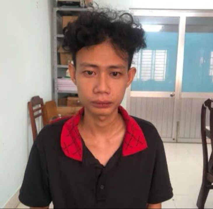 Giả danh Cảnh sát hình sự, chặn xe người dân giữa đêm để xin tiền đổ xăng- Ảnh 1.