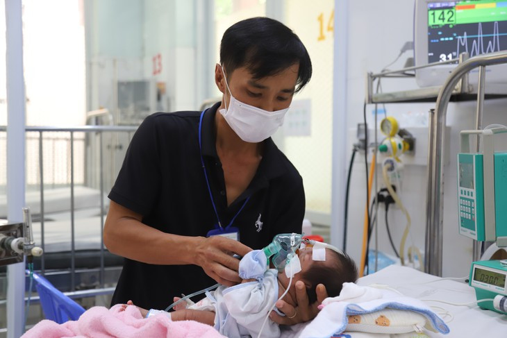 TPHCM ghi nhận hơn 34.600 ca viêm hô hấp cấp trong một tuần- Ảnh 1.