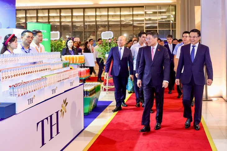Thủ tướng: Thương hiệu Việt phải trở thành lợi thế cạnh tranh chiến lược- Ảnh 1.