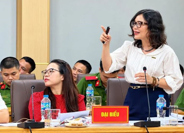 Thuốc lá điện tử: cái bẫy nicotine với giới trẻ- Ảnh 1.