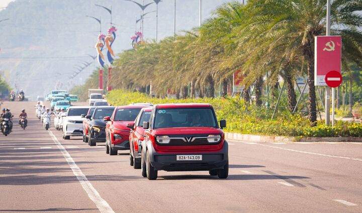 Xe điện VinFast ngày càng hút người mê 'xê dịch' - 1