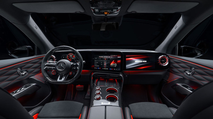 Không gian nội thất của Mercedes-AMG GT63 SUV.
