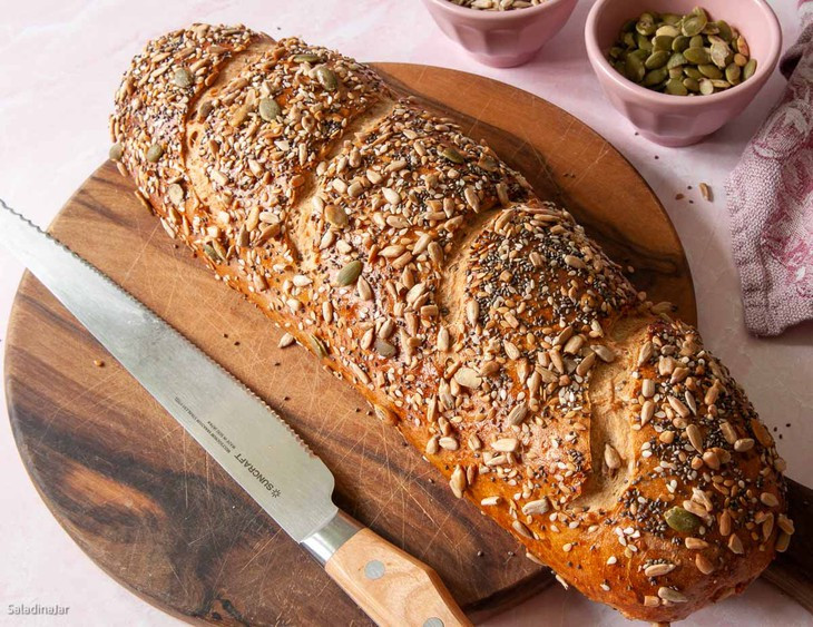 Chuyên gia dinh dưỡng bật mí loại bánh mì tốt nhất cho tuổi xế chiều- Ảnh 1.