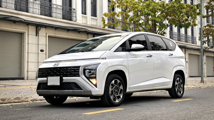 Chọn Hyundai Stargazer X hay Suzuki XL7 hybrid trong tầm giá 600 triệu đồng? - 11